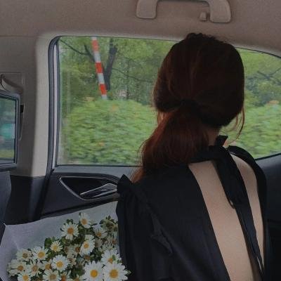 老牌影帝又出大瓜：与前任深夜同框，评论区沦陷，凌晨